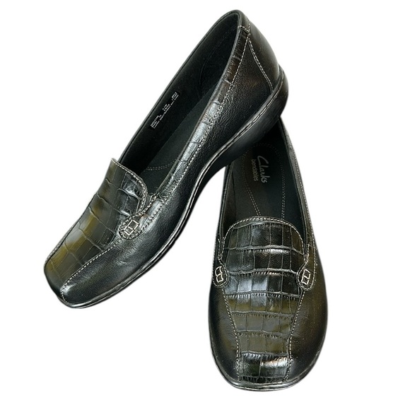 Clarks Bendables Bayou Croco Embossed Slip On Black Leather Loafers 9.5W - Picture 1 of 14